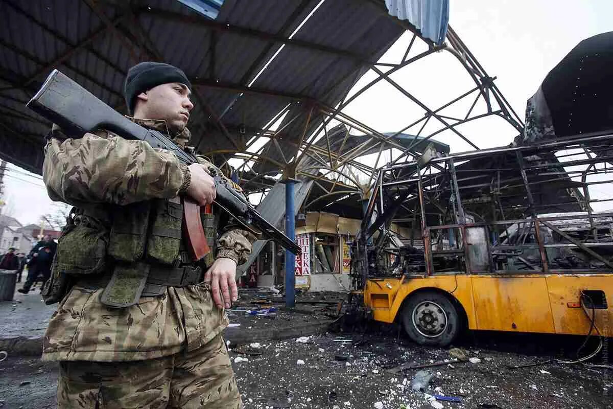 Военный доне. Донецк Луганск война ополченцы.