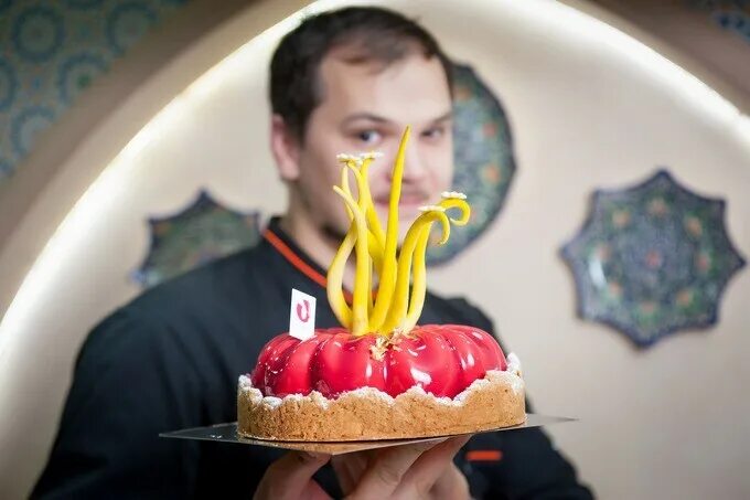 Кислицын кондитер. Александр кислицын кондитер. Кондитерская школа александра кислицына. Щикарев шеф-кондитер александр. Кондитер александр щикарева.