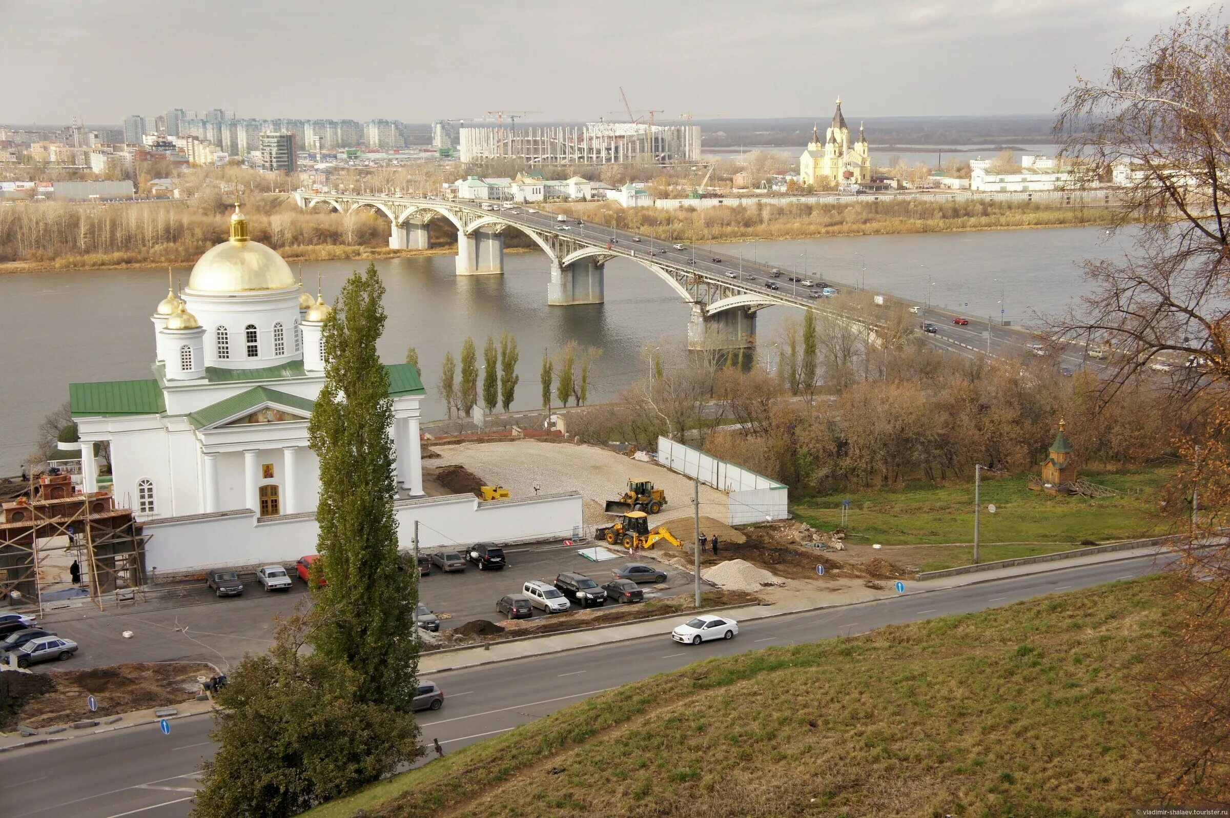 Канавинский район нижегородской области. Канавинский мост Нижний Новгород. Осень в Нижнем Новгороде Канавинский район. Достопримечательности Канавинского района Нижнего Новгорода.