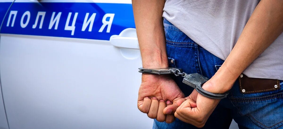 Задержан по подозрению в совершении. Задержан по подозрению в совершении