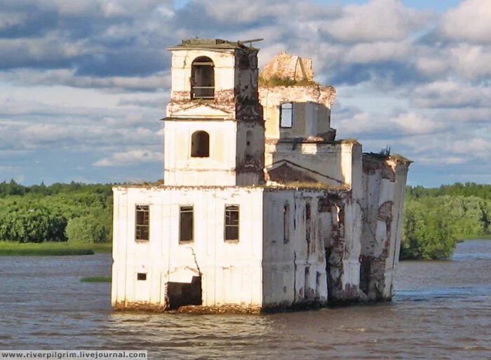 Сколько людей жило в крохино. Церковь Рождества Христова (Крохино). Крохино Церковь Рождества Христова Прокудин Горский. Церковь Крохино Шексна. Затопленный храм в Крохино.