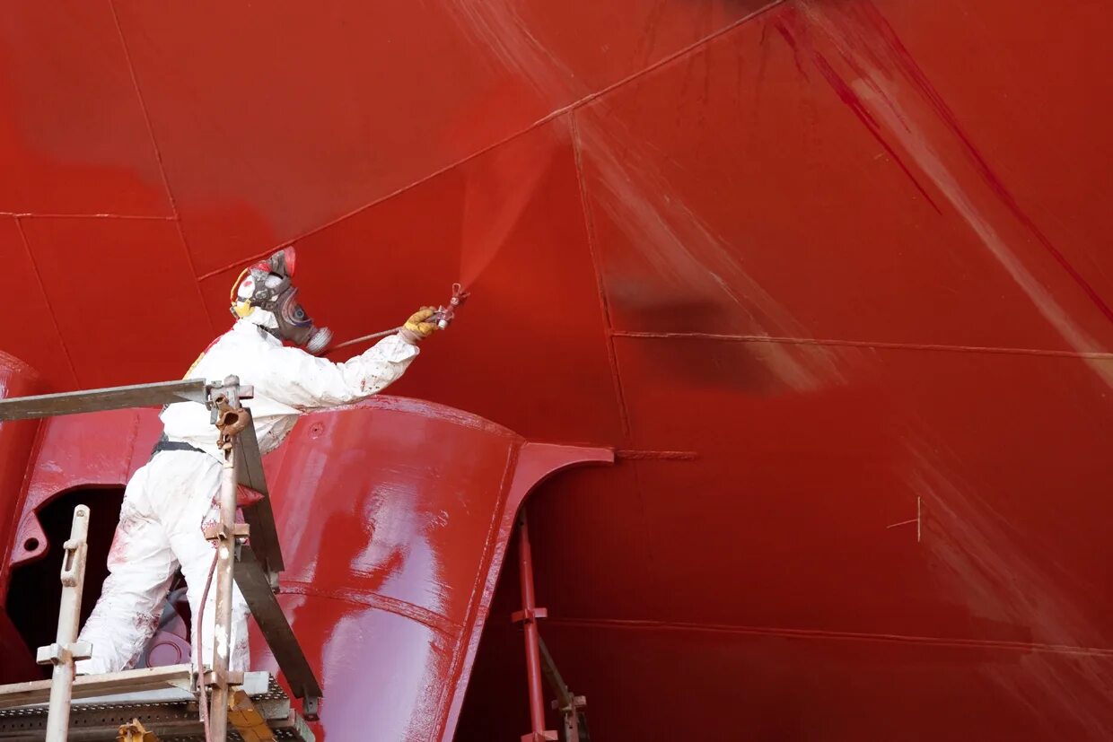 Забортный трап на судне. Навигационная подготовка судна к рейсу. Работы на высоте на судне. Техника безопасности работы на высоте. Покрасочные работы на судне.