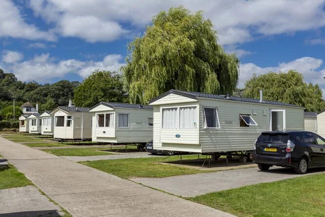Мобильный дом работа. Автодом tiny house. Мобильный домик. Полностью автономный мобильный дом. Мобильный дом работа.