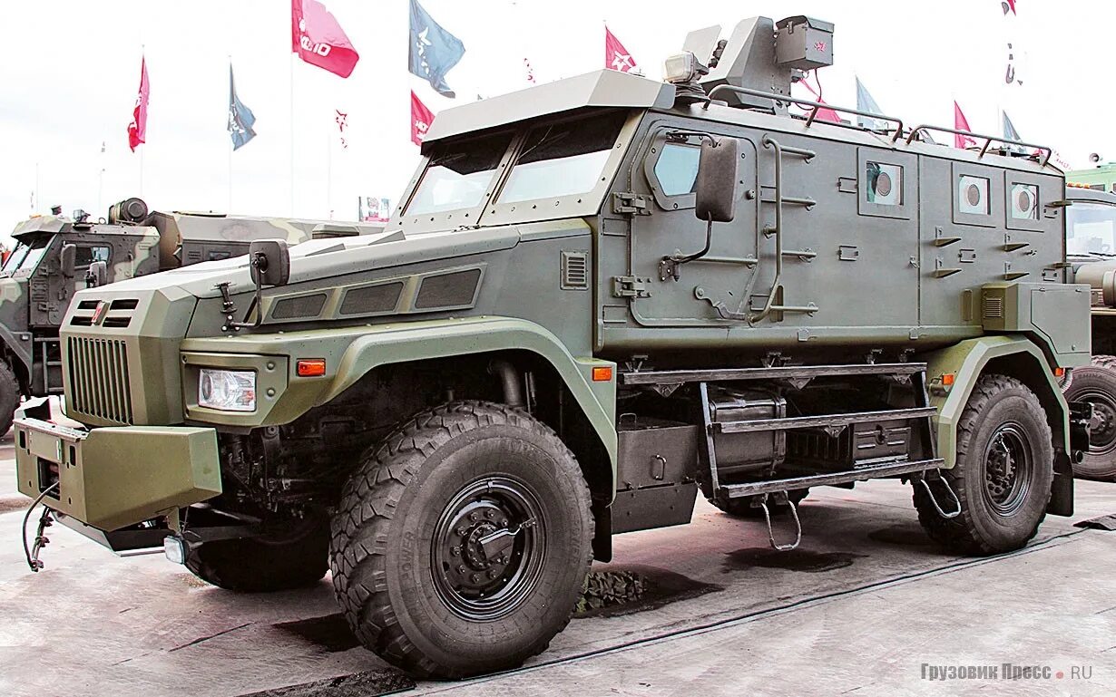 Бронеавтомобиль камаз астейс. Астейс-70202. Камаз-43501 патруль (астейс). Астейс бронеавтомобили. Астейс бронеавтомобили.