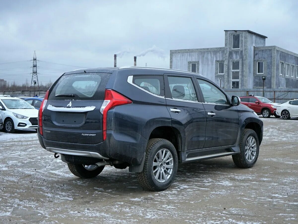 Mitsubishi pajero sport 2017. Pajero sport 3g. Новый митсубиси паджеро спорт 2022. Mitsubishi pajero sport 2017. Паджеро спорт 2023.