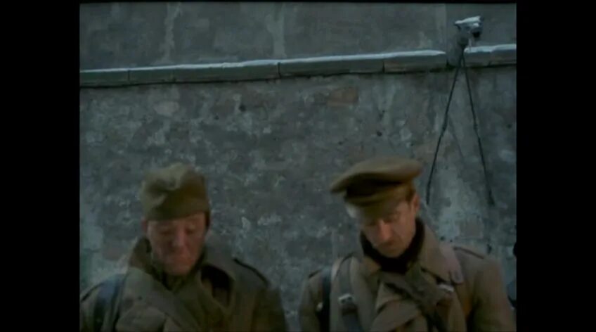 Разведчик военный фильм 2017. Военная разведка северный фронт обложка. Привет от катюши сериал. Ловушка пунджи вьетнам. Противопехотные ловушки.