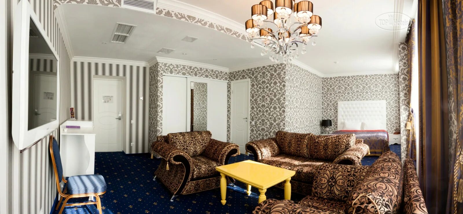 Матрёшка плаза самара официальный сайт. Зал матрешка плаза самара. Гостиница плаза самара. Матрешка плаза самара гостиница номера. Санаторий "matrёshka plaza".