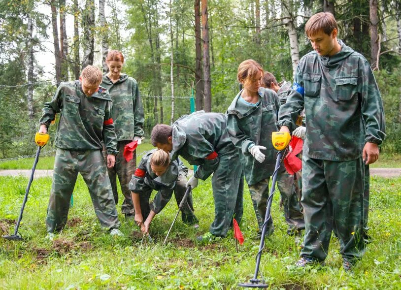 Пейнтбол Коркинские озера. Зарница пейнтбол. Квест Зарница. Коркинское озеро пейнтбол.