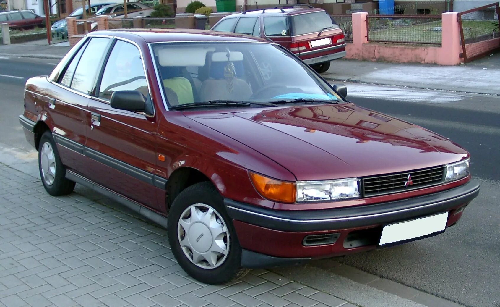 Митсубиси Лансер 4 поколения. Mitsubishi Lancer 1991-1992. Mitsubishi Lancer 1991. Митсубиси Лансер 1990.