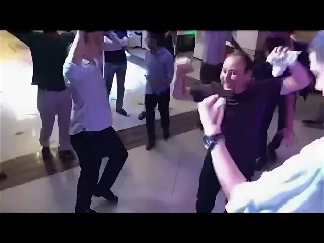 Я танцую я кайфую. Танцую и кайфую сайт. свадьба султана лагучева.