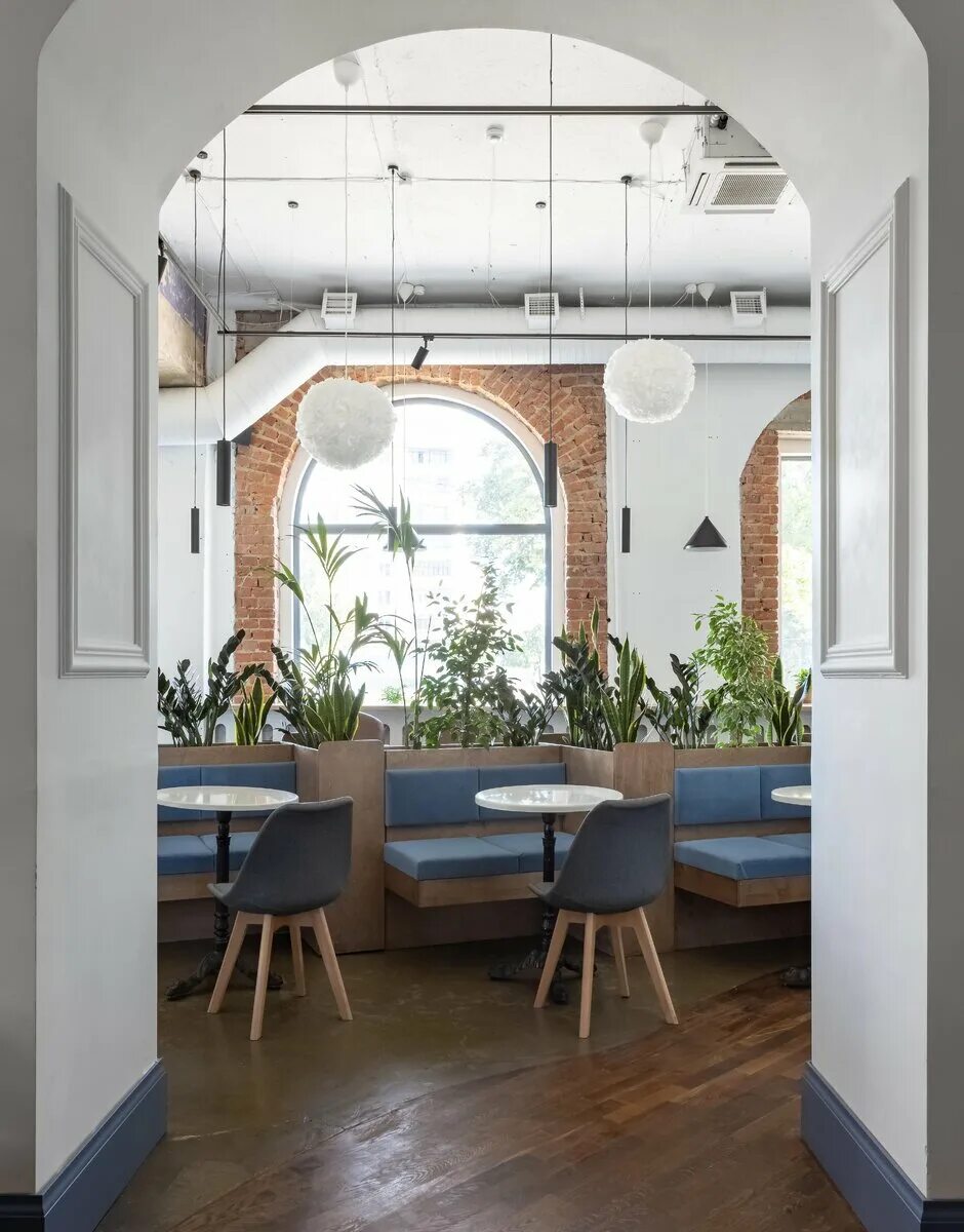 Интерьер кафе в современном стиле. Ресторан миа остоженка. Рикс ресторан. Stories bistro челябинск. Bigasia ресторан.