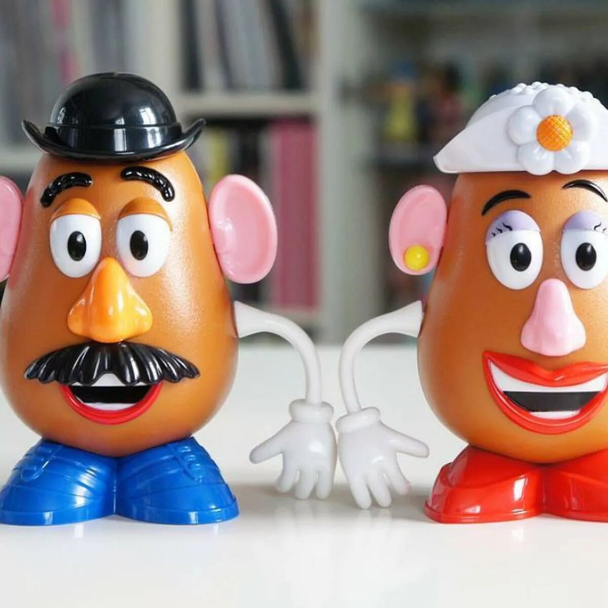 Potato head. Toy head. Potato head 1952. Mr potato head игрушка. Мистер картофельная голова.