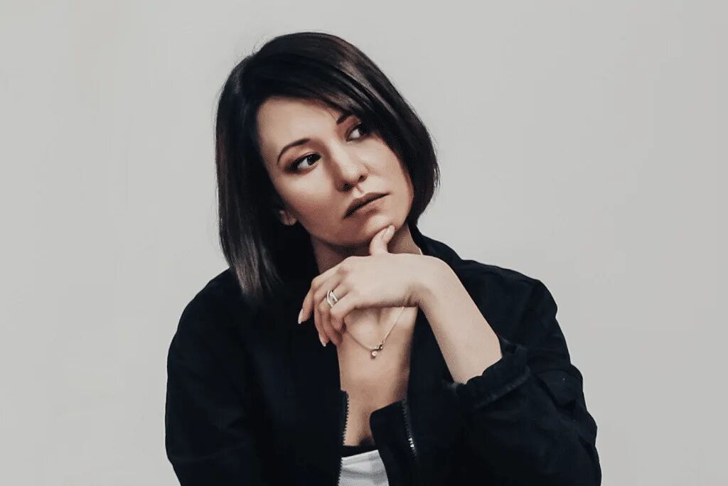 Клип песни аигел пыяла. Айгель гайсина. айгуль гайсина певица. аигел группа гайсина. челнов айгель гайсиной.