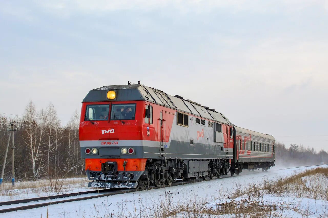 Пассажирский тепловоз тэп70. Тэп70бс Литва. Тэп70бс Ульяновск. Тэп70бс-249. Тэп зимой