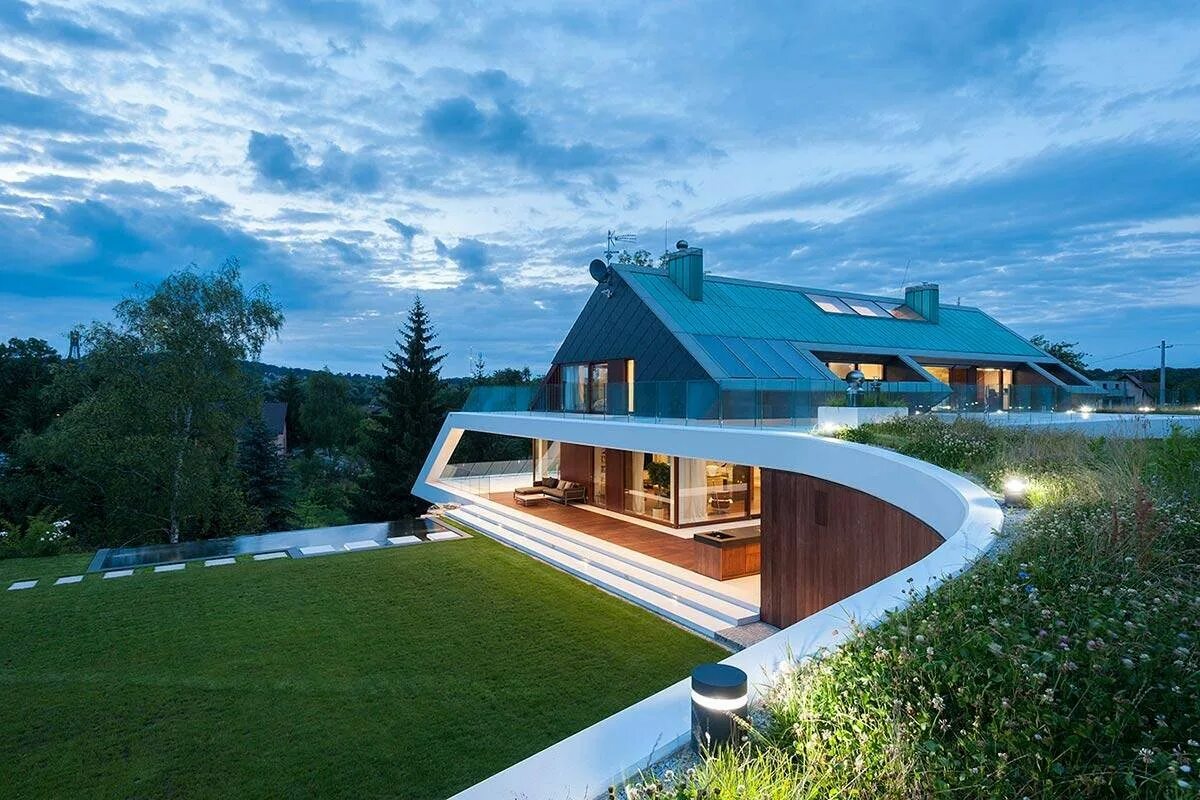 Дом с поднимающейся крышей. Проект дома на склоне house wiesenhof. роберт вентури проекты дом на склоне. необычные крыши домов. коттедж на склоне.