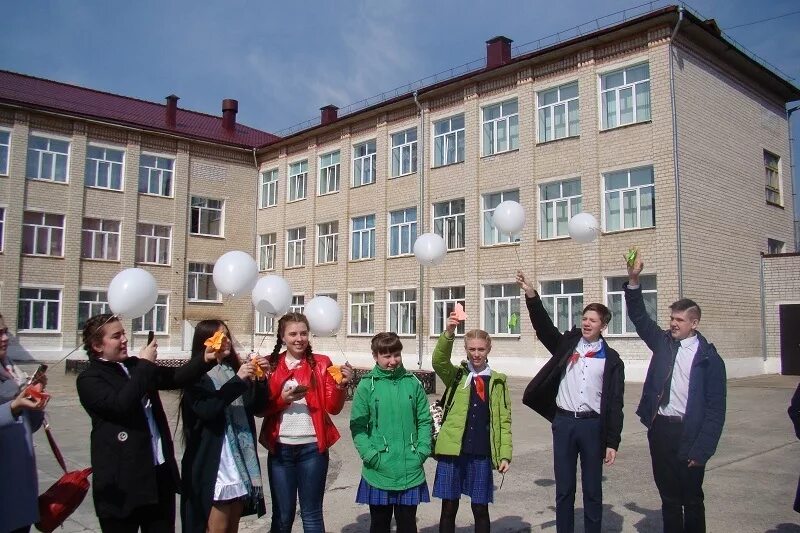 Школы шимановска амурской области. Школа 1 Шимановск. Шимановск Амурская область школа 1. Школа 4 Шимановск. Циолковский город школа 7.