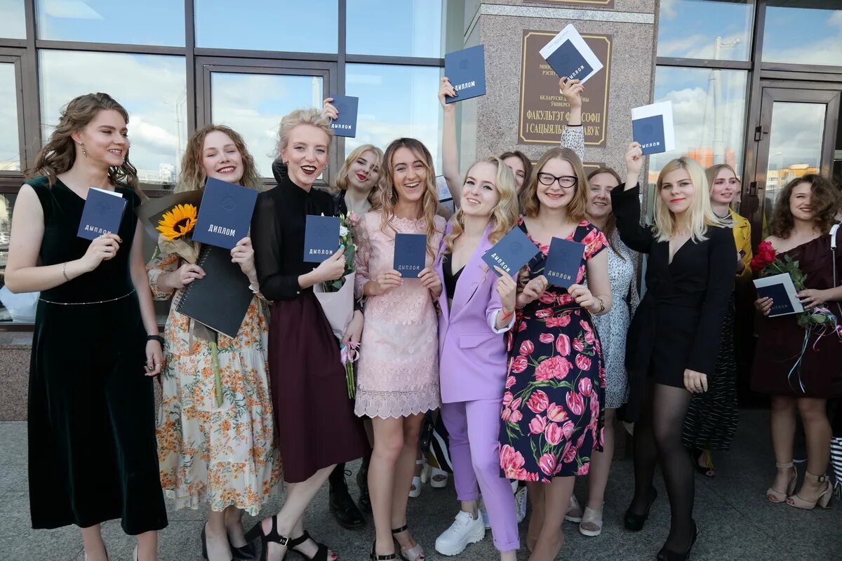 Вузы информация безопасность. Факультет информационной безопасности. Железнодорожный институт в оренбурге фото. Санкт-петербургский университет александр 1. Гргу.