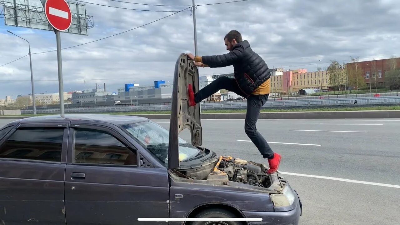 Покажи видео капот. Открылся капот на скорости. Открылся капот на ходу ВАЗ 2110. Открылся капот на ходу ВАЗ 2114. Открылся капот на приоре на ходу.