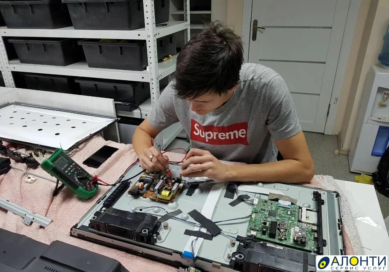 Ремонтирует телевизор. Ремонт телевизоров дому жк. Ремонт телевизоров дому жк. Ремонт телевизоров дому жк. Ремонт телевизоров дому жк.