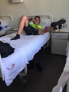 Познакомился с девушкой в больнице