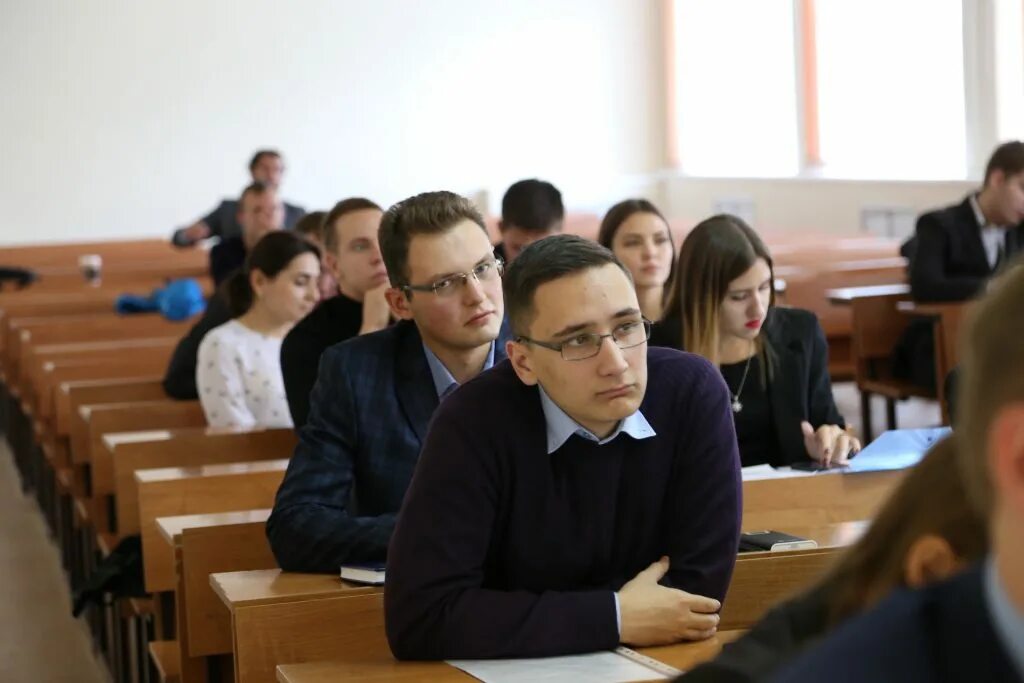 Сайт юридического факультета. Самарский университет имени Королева юридический Факультет. САМГУ юридический Факультет. Юридический институт Самарского университета. Коновалов МГУ юрфак.