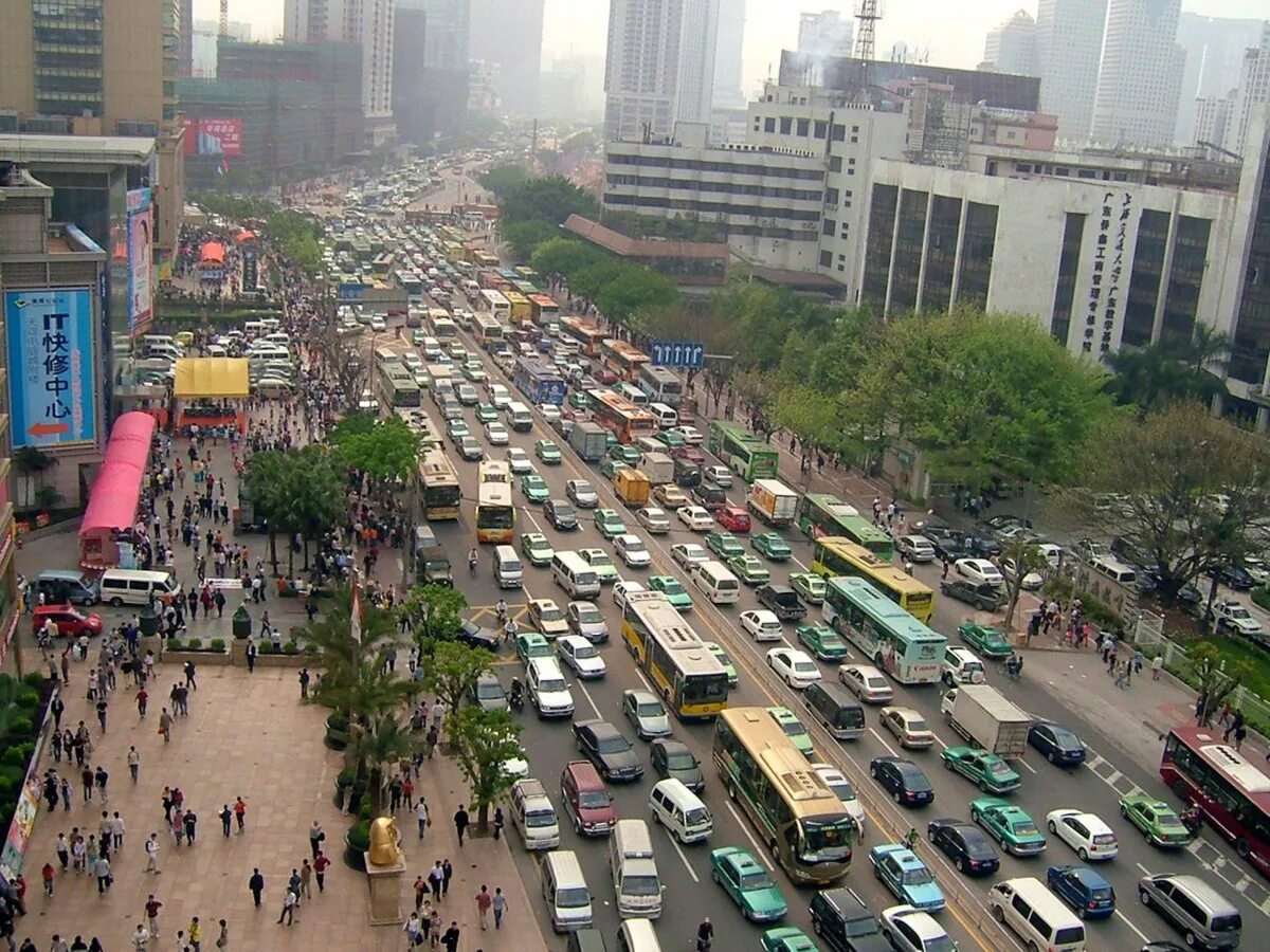 Время в гуанчжоу китай сейчас. Гуанчжоу сейчас. Гуанчжоу улицы. BRT Китай Гуанчжоу. Гуанчжоу население.