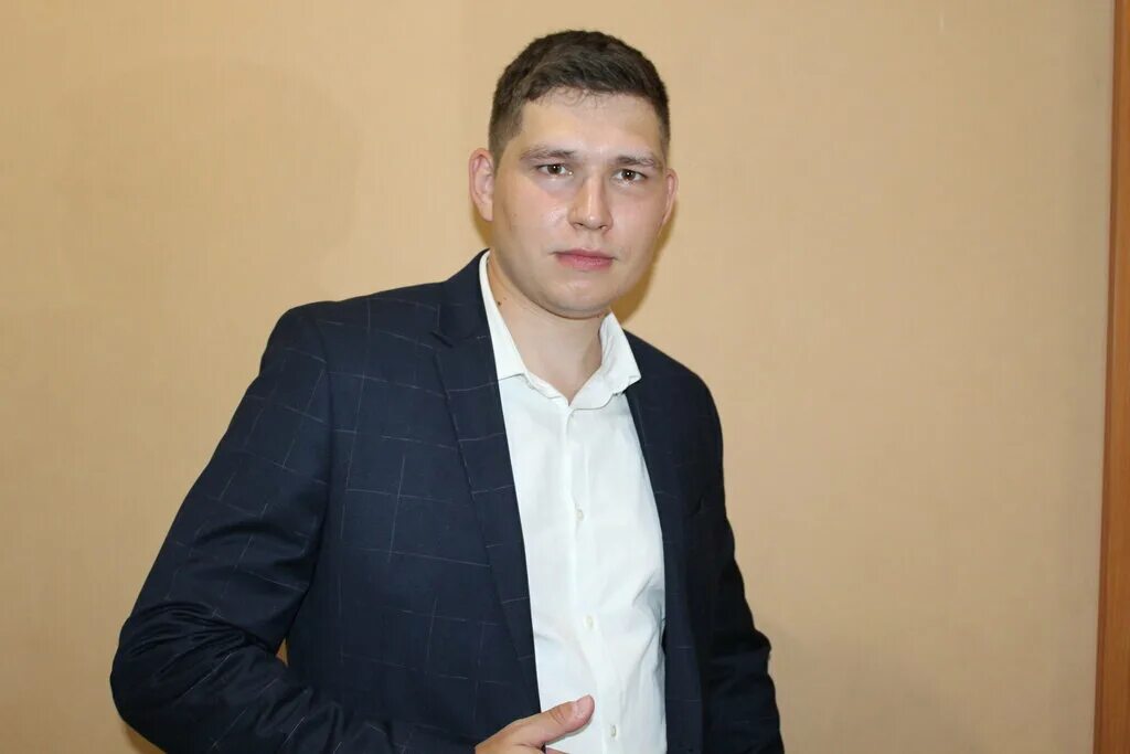 Юридическая консультация тверь. Александр черкашин корреспондент красноярск. Работа юристом в твери. Адвокат тверь костя. Работа юристом в твери.