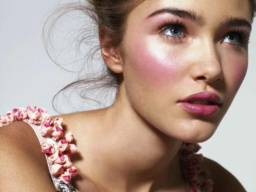 Makeup cheek