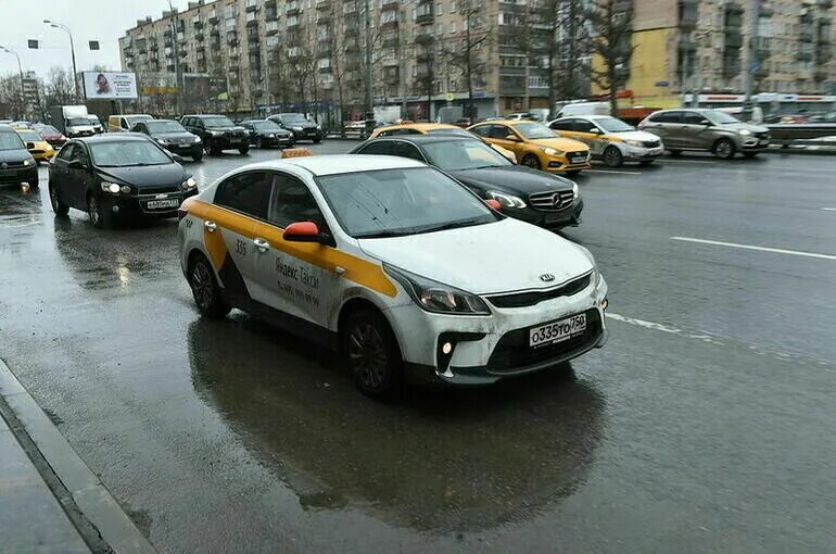 Осгоп такси как оформить. Машина &quot;такси&quot;. русский таксист. такси госдума.