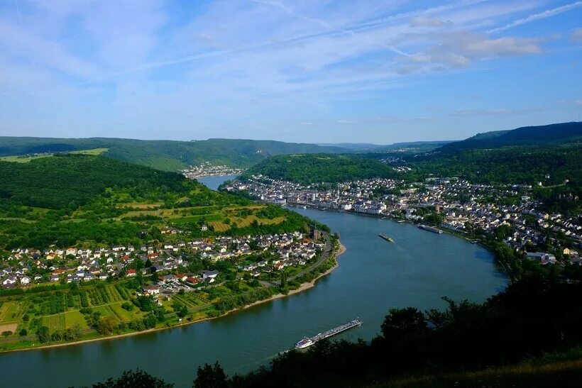 Rhein. Река рейн в швейцарии. Rhein. Rheinland pfalz рейн. Глубина реки рейн.