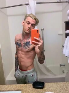 AARON CARTER on Twitter.