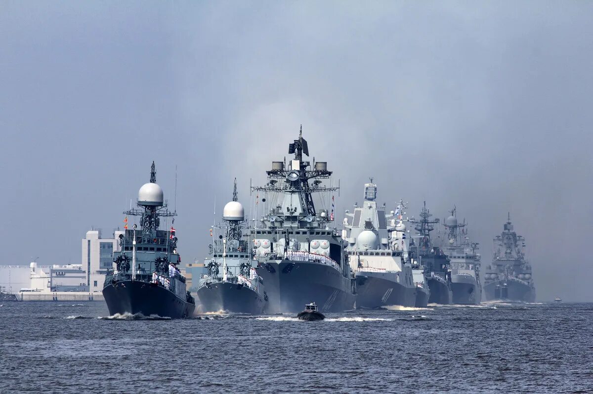 Флота росси. Военно-морской флот России. Кронштадт военные корабли. Современные российские корабли. Современный российский военно-морской флот.