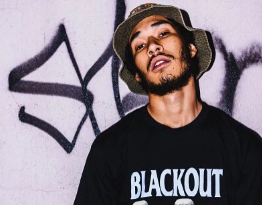 Da$h photo. Da h. Da h. Me:dan deep. Bibadash фото.