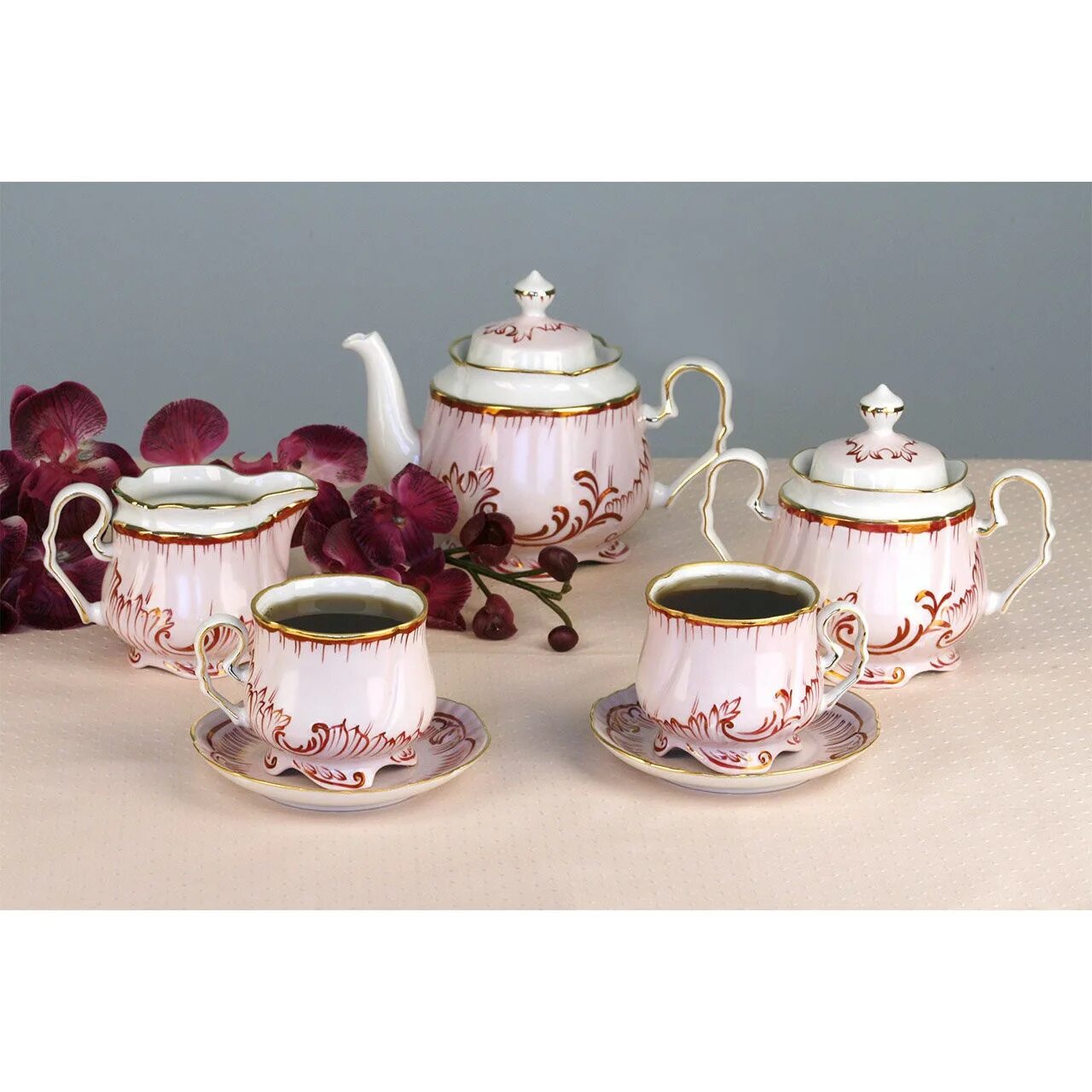 Сервиз bk-7146 чайн. Сервиз города. Столовый сервиз фарфор прованс. Сервиз лфз григорьева. Фарфоровый сервиз.