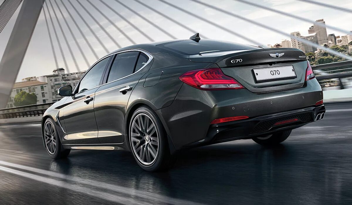 Genesis обзор. Genesis g70 сзади. genesis g70 комплектации. хёндай дженезис g70 комплектации. hyundai genesis v70.