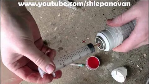 Из баллона медленно выпустили