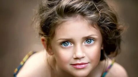 Beautiful Grey Eyes Little Cute Girl In Blur Background HD Cute Wallpaper.