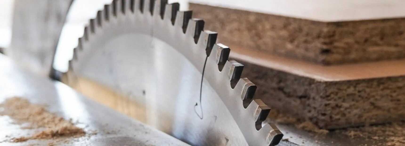 Распил лдсп. Пропил дсп. Распиловка лдсп,хдф ,мдф. Станок для распиловки мдф панелей. Распил лдсп увадрев.