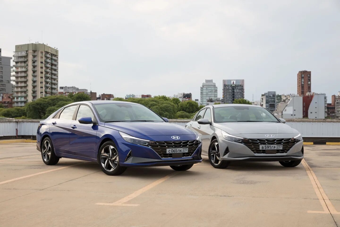 Hyundai поколения. Hyundai Elantra 2021. Хендэ Элантра 2021. Hyundai Avante 2021. Хендай Avante 2020.