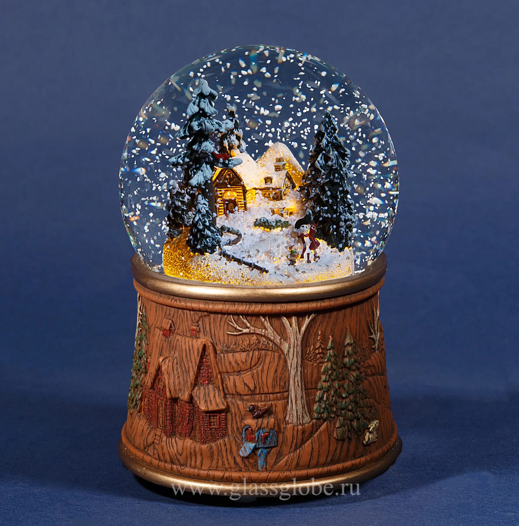 2 снежный шар. Новогодняя шкатулка «снежный шар» 40233. Снежный шар Glassglobe "домик в лесу". Магазин снежных шаров Glassglobe. Снежный шар велберис.