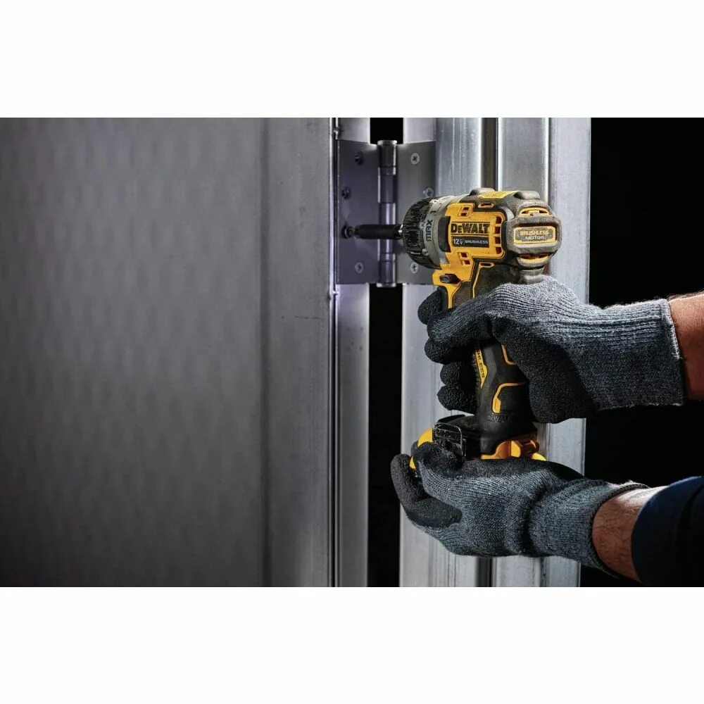 Dewalt dcf601d2 qw. Шуруповерт dewalt dcf601. аккумуляторный компактный бесщеточный шуруповерт dewalt dcf601d2. dewalt dcf902d2-qw.