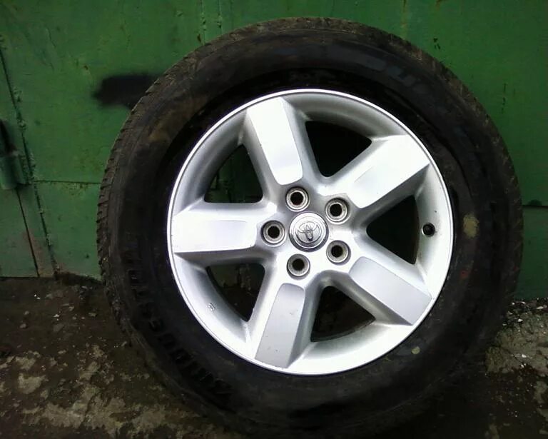 Диски на рав 4 17. Диски тойота рав 4 r16. диск toyota r16 rav4. оригинальные диски тойота рав 4 r16. диск литой для тойота raw 4 r 16.