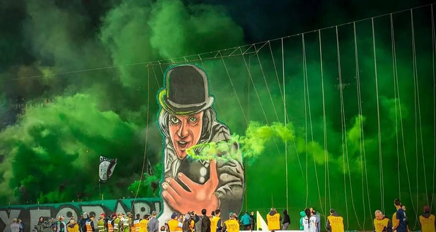 Раджа касабланка. Раджа Видад дерби. Raja Casablanca Fans. Дерби Касабланка.