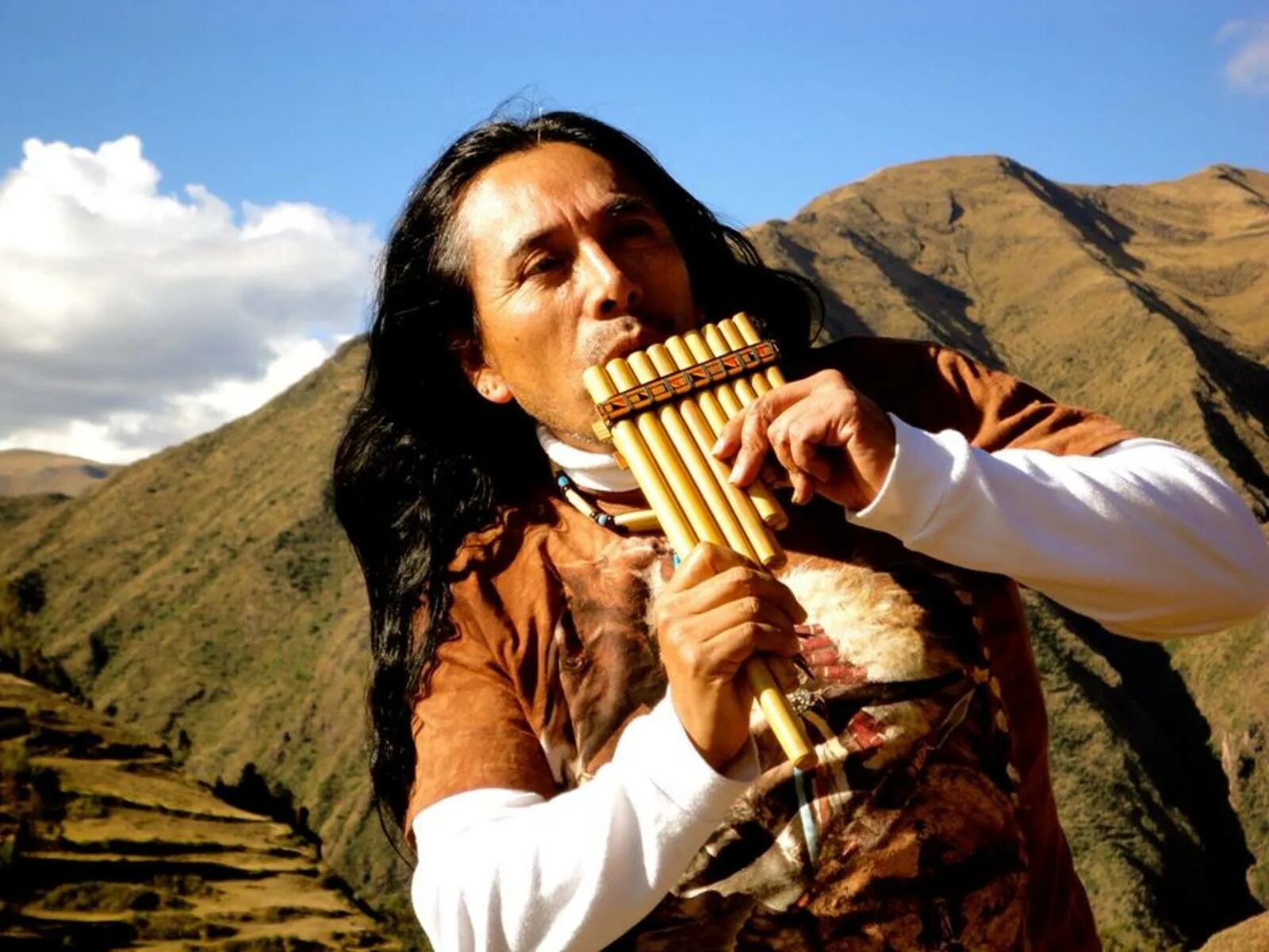 Шаман лучший певец. Shaman (певец). шаман певец 2025. шаманская дудочка. шаманская флейта.