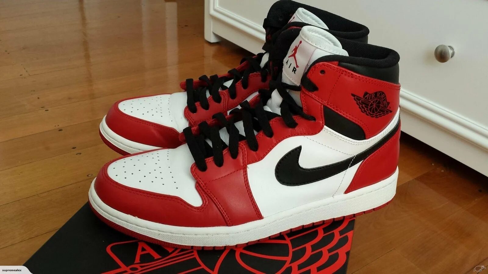 Nike Air Jordan 1 Chicago. Nike Air Jordan 1 High. Nike Air Jordan 1 High Chicago. Nike Air Jordan 1 Retro High. Air jordan high купить