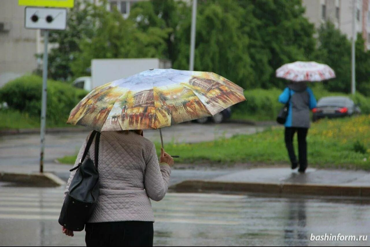 Какая погода летом в башкирии. Прохладно и дождливо. похолодание летом. июль дождь. дождь в мае.