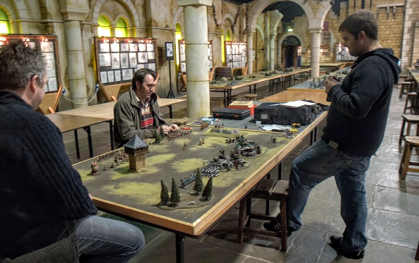 Workshop игра. Офис геймс воркшоп. штаб-квартира games workshop. воркшоп игра. главный офис games workshop.