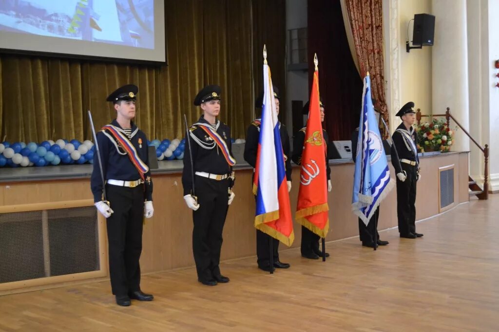 Сайт макаровки университет. Макаровка. ГУМРФ. ГУМРФ Макарова Санкт-Петербург Стрельна. С О Макарова университет морского и речного флота.