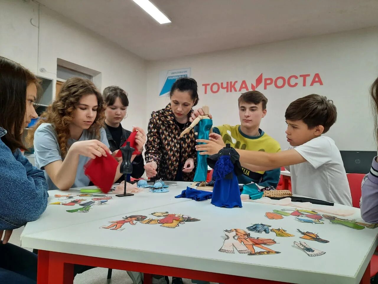 Новости точки роста. Учителя глазуновской школы. мбоу глазуновская сош. точка роста глазуновская сош. новости точка роста.