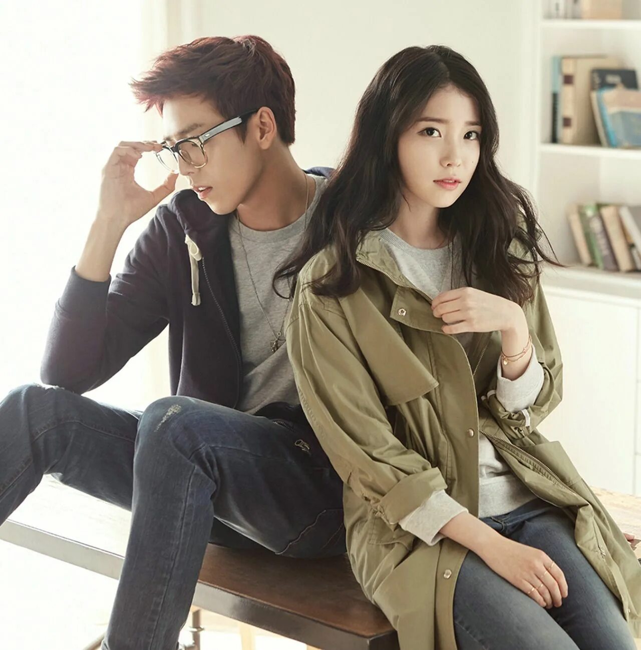С кем встречается айю. Ли хён у. iu и ким су хен продюсеры. iu and lee hyun woo. айю и ли хен у.